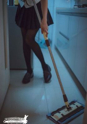 魅魔双腿夹住腰部榨汁的导演是谁